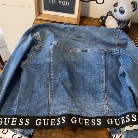 COPY - Guess cropped denim jacket - Picture 6 of 6
